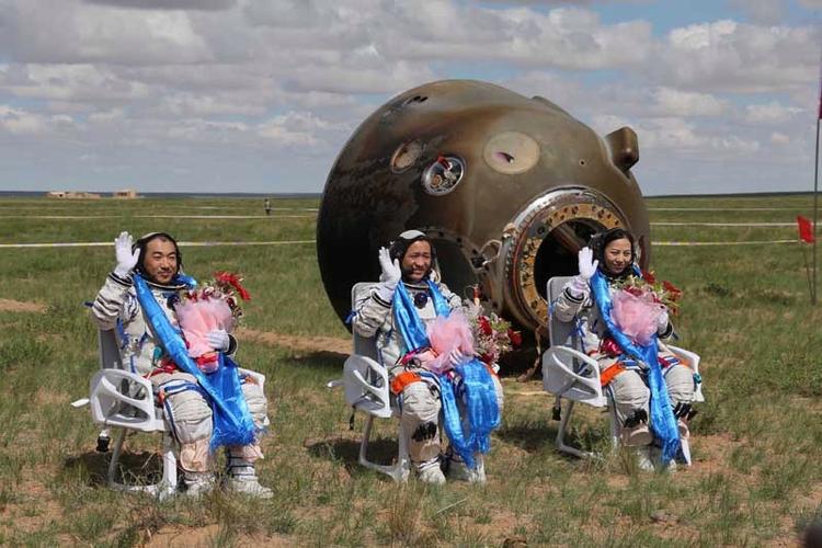 直播神十九回地球,直播:神十返回